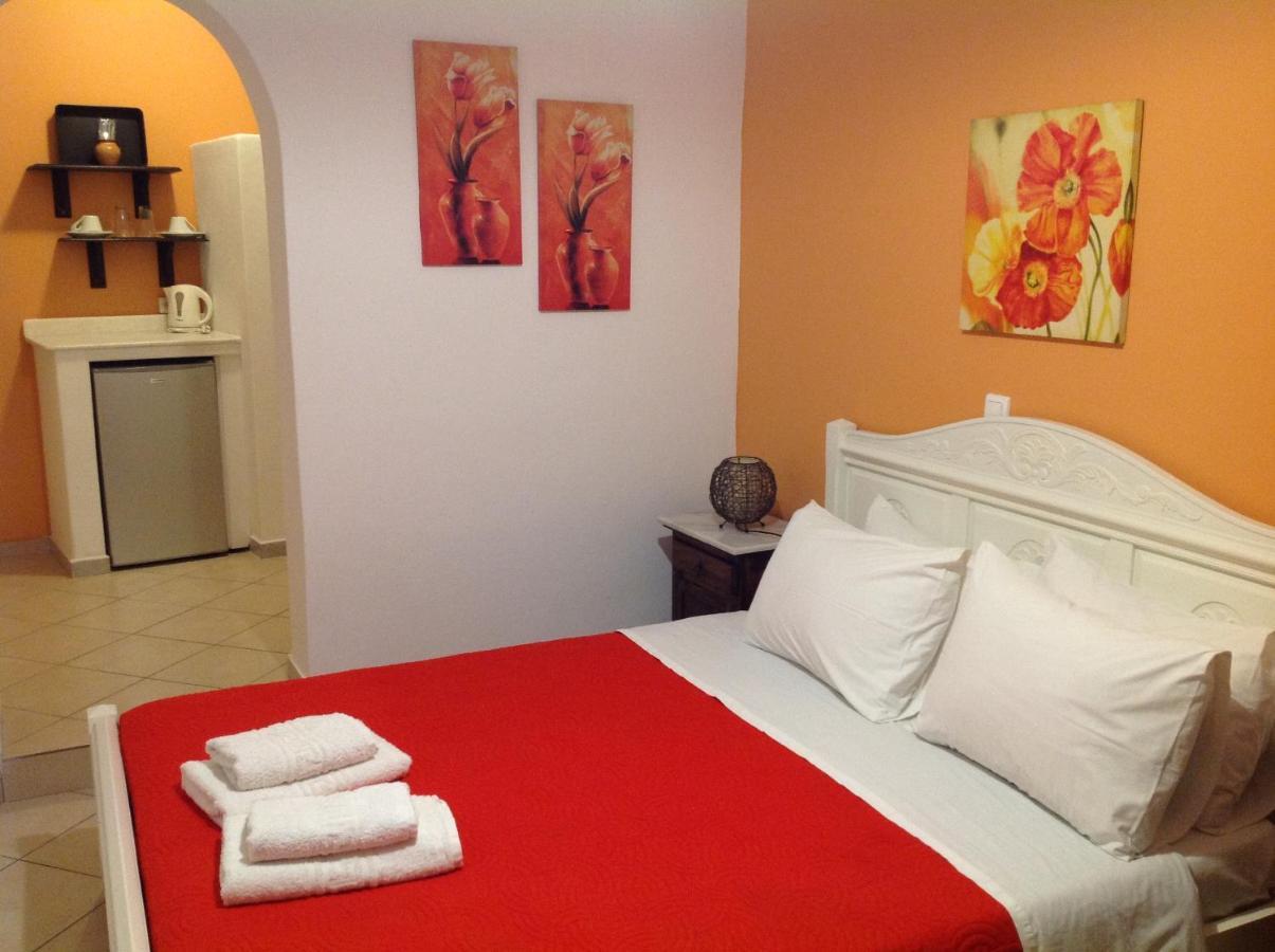 Pansion Zaharoula Hotel Fira  Eksteriør billede