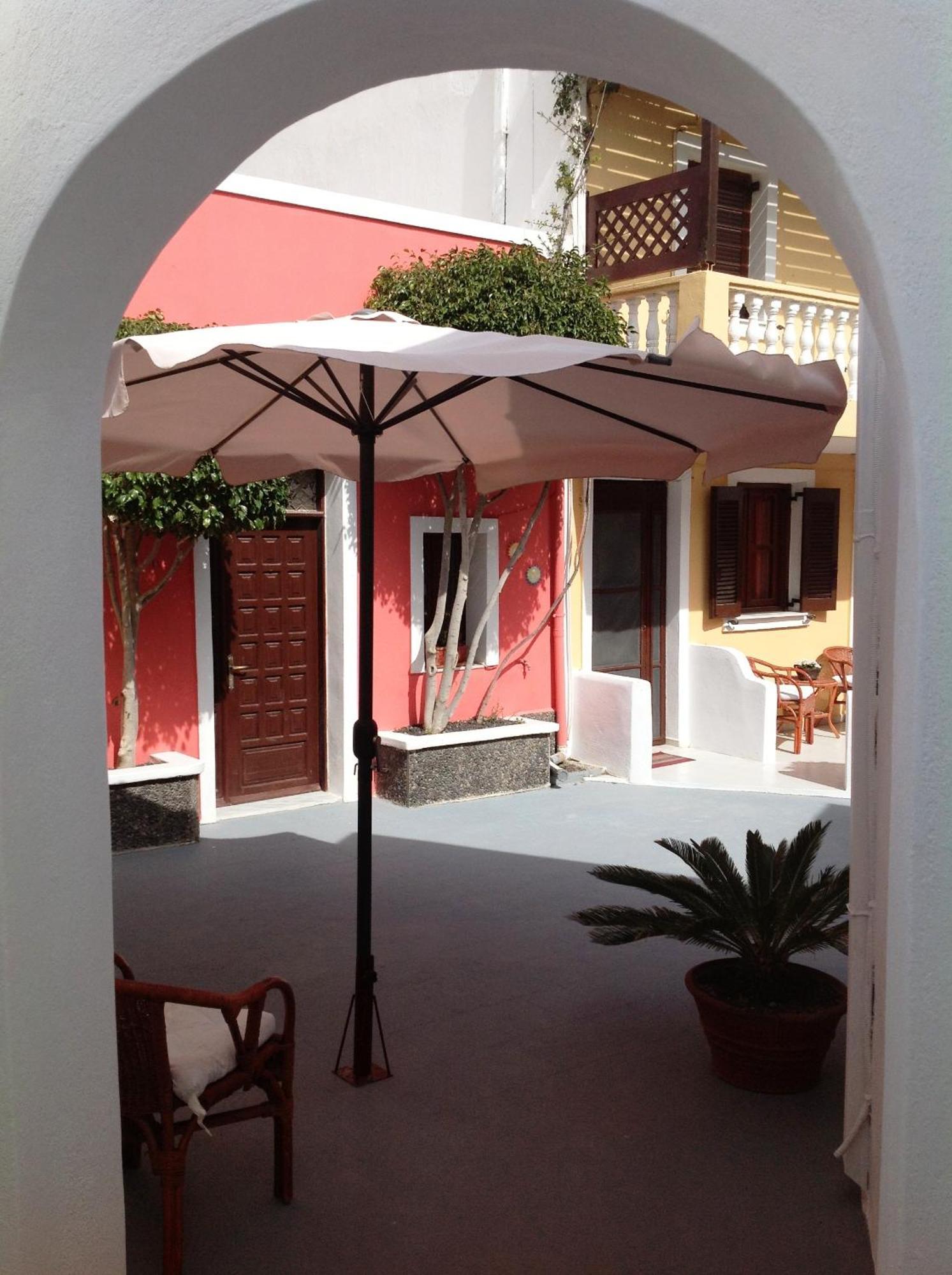 Pansion Zaharoula Hotel Fira  Eksteriør billede