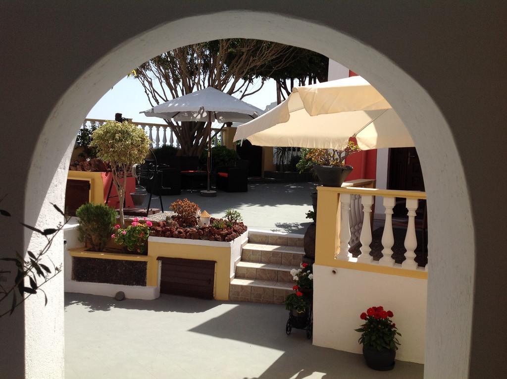 Pansion Zaharoula Hotel Fira  Eksteriør billede